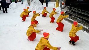 Танец Скоморохи / Масленица в парке Гагарина / город Стерлитамак 25.02.2017 года