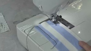 Шьем ТРИКОТАЖ на БЫТОВОЙ швейной машине. ЛАПКИ и СТРОЧКИ #шить_трикотажШС