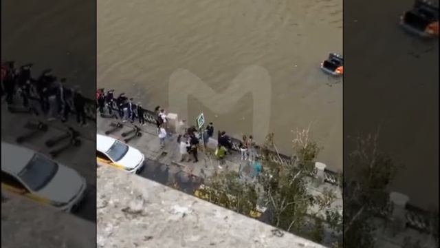 Делимобиль в Москва реке