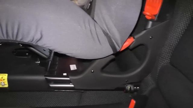 Легкая видео-инструкция по установке автокресла с системой изофикс ISOFIX.