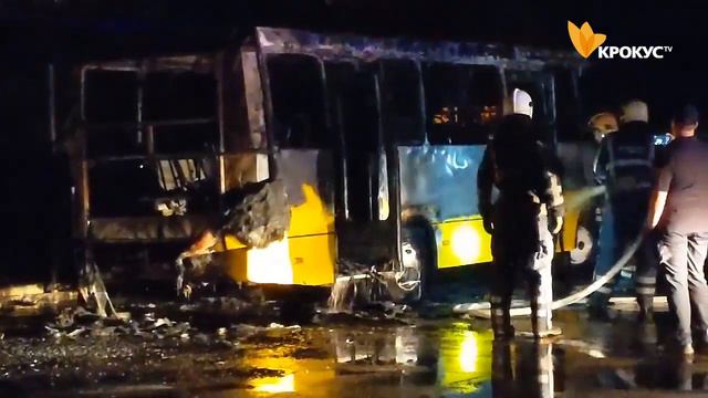 В Білій Церкві згорів автобус смотреть онлайн