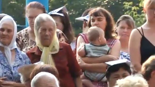 Праздник улиц в Хрустальном смотреть онлайн