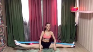 Комплекс профессиональных упражнений для растяжки в исполнении балерины Юлии Селивановской