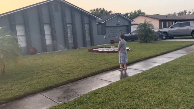 ? ВЕЧЕР с мамой Галей и Кристофером ? вечерний ПРОМЕНАД по спальному району Орландо 08.03.2023 смотреть онлайн