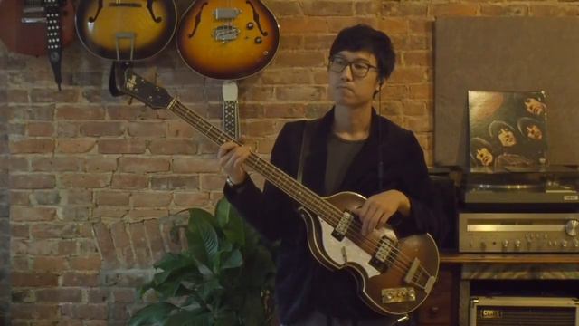 Norwegian Wood (This Bird Has Flown)【How To Play The Beatles Bass】 смотреть онлайн