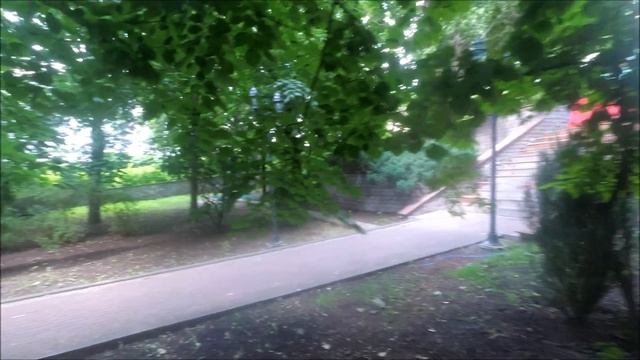 Москва. Прогулка по Морозовскому саду ( Morozovskiy Garden) 07.07.2020 смотреть онлайн