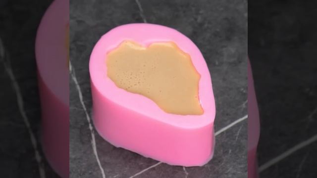 ТВОРЧЕСКИЕ ИДЕИ КРАФТОВЫХ СВЕЧЕК И МЫЛА смотреть онлайн