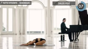 8 MIN FLOWING STRETCH - with LIVE Piano Music by Matteo Myderwyk I Pamela Reif