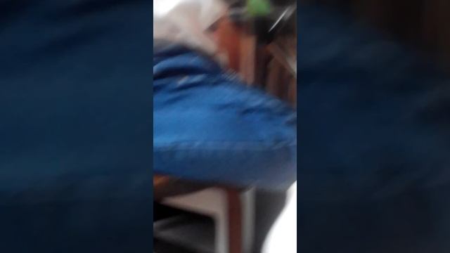 дети играет компьютер