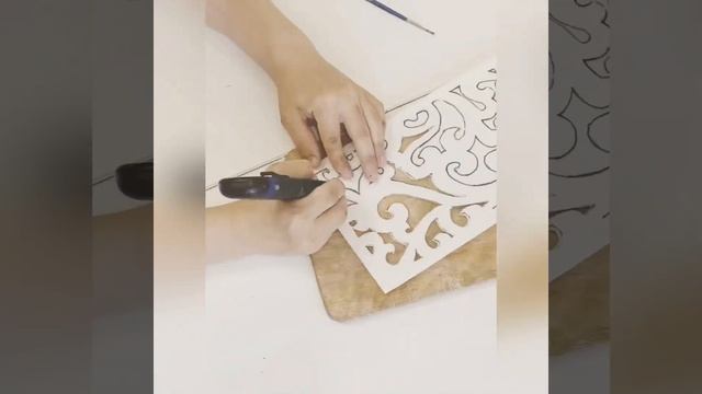 Вторая жизнь вещей. Резное панно своими руками из обрезков потолочной плитки из пенопласта.