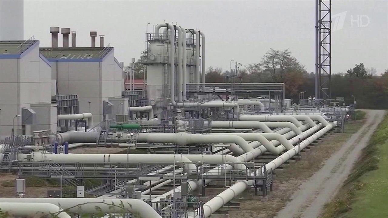 Страны ОПЕК+ могут договориться о сокращении добычи нефти из-за объявленного "потолка цен"