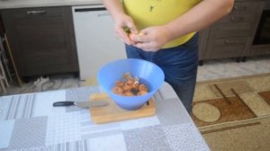 Как почистить лук без слёз.