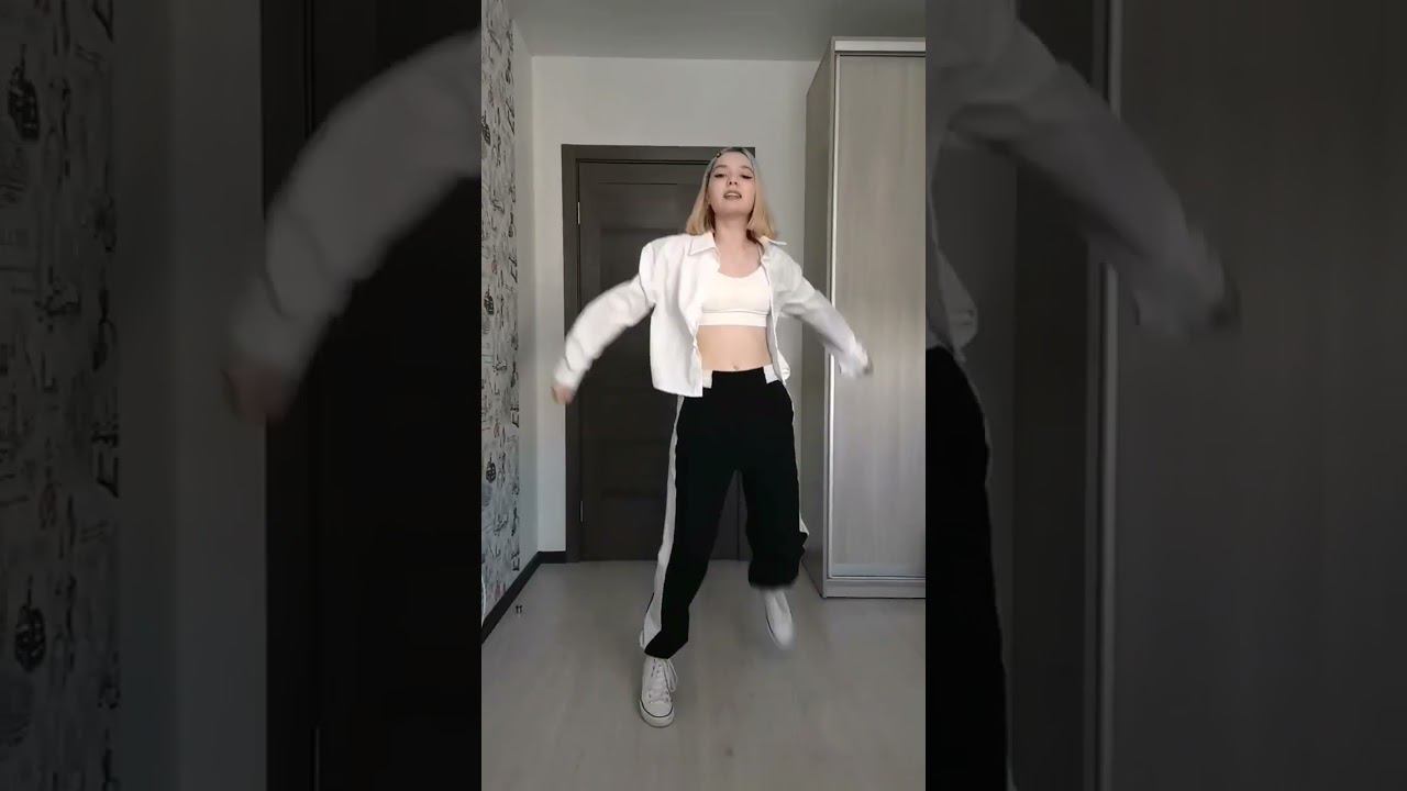 LE SSERAFIM - 'UNFORGIVEN' смотреть онлайн