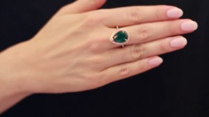 Кольцо в виде капли зеленое позолота