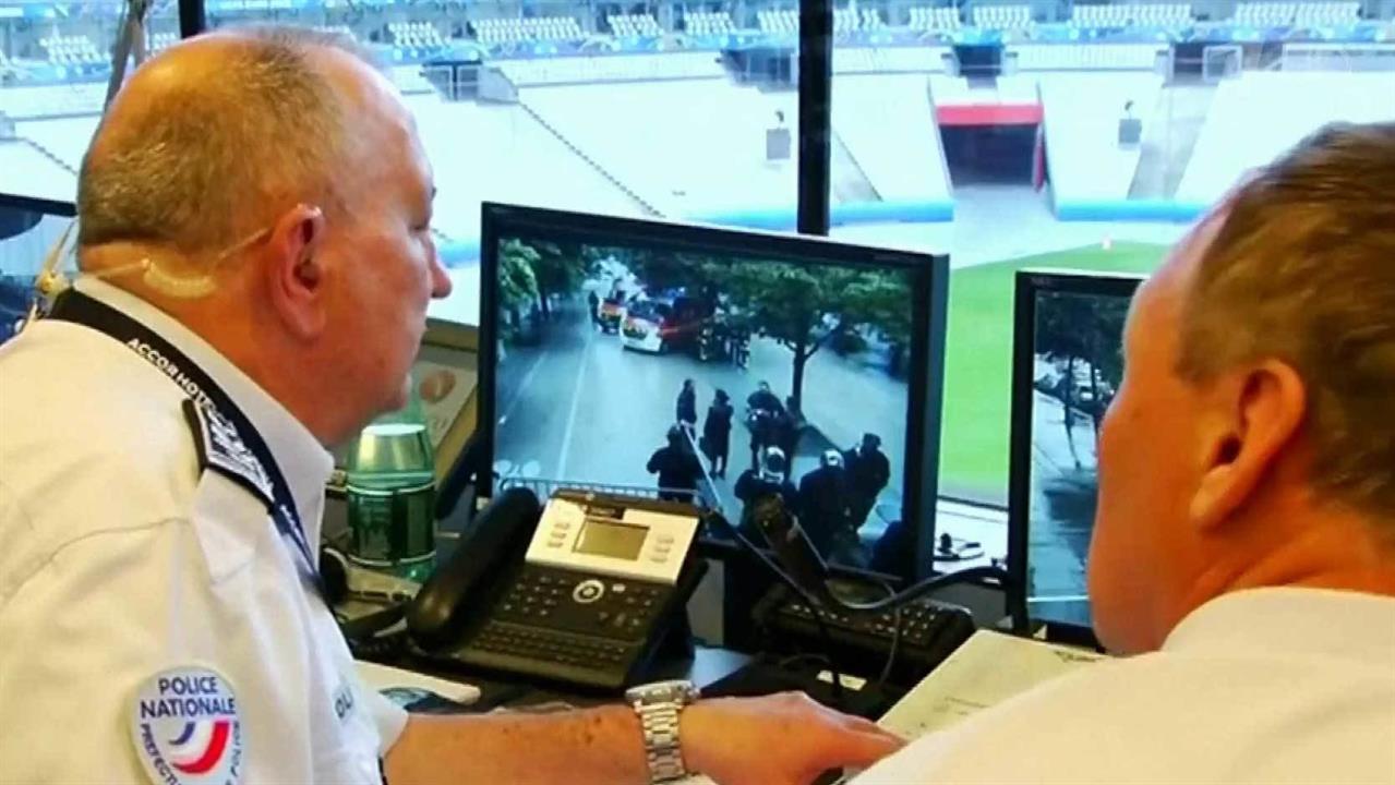 Во Франции представили мобильное приложение для болельщиков на случай теракта