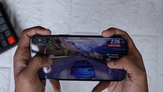 iPhone 13 Pro Max Vs iPhone 14 Pro Max KYA UPGRADE KARNA CHAHIYE? Full Comparison | Mohit Balani смотреть онлайн