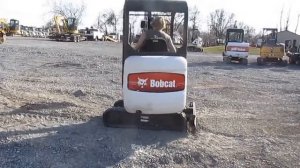BobCat 323