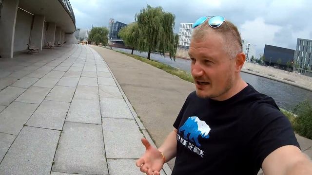 БЕРЛИН- ГОРОД МЕДВЕДЕЙ, ВЕЛОСИПЕДОВ И ИДЕАЛЬНОЙ ЧИСТОТЫ