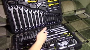 Обзор профессиональный автомобильный инструмент Berger на 151 предмет с магазина OZON