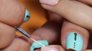 Гель лак френч. Легкий и простой способ нарисовать идеальный френч. Видео урок французский  маникюр