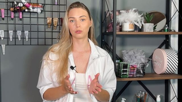 ИСПРАВЛЯЕМ ЧЕРНЫЕ БРОВИ ПРИ ОКРАШИВАНИИ - Ошибки Бровистов смотреть онлайн