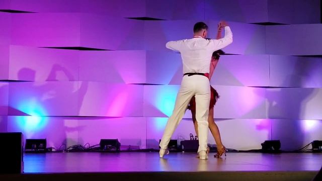 Eduardo & Jennifer (North Carolina) Performance @ 2018 Phoenix Bachata Festival смотреть онлайн