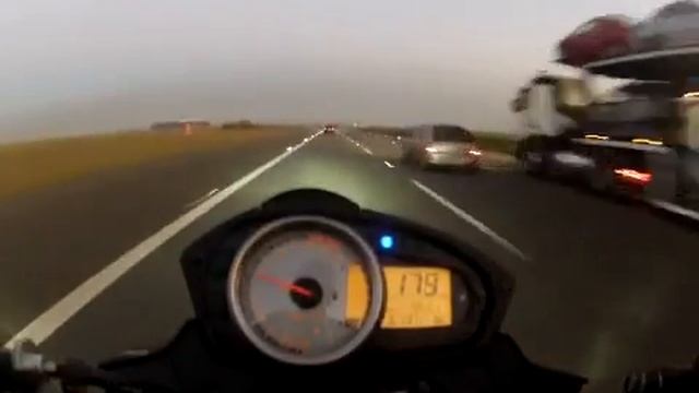 Media de 200 e pouquinhos!!! смотреть онлайн