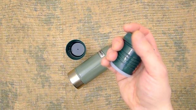 Видео обзор термоса Legendary Classic 0.47 л. от "Stanley". смотреть онлайн