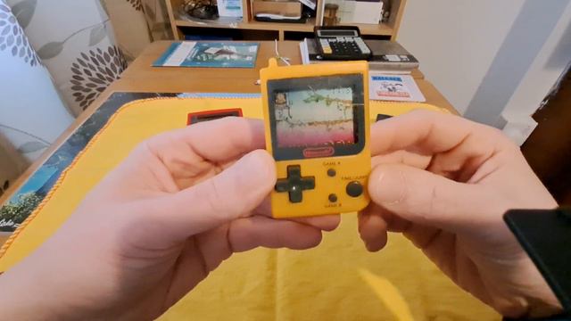 Nintendo Game Boy. How compact of a system is it? Very small! смотреть онлайн
