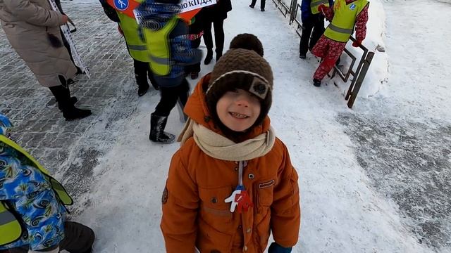 Воспитанники детсада № 16 провели акцию С любовью к ПДД смотреть онлайн