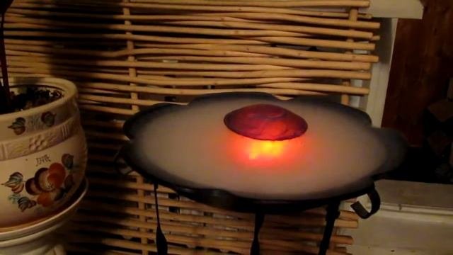 Увлажнитель воздуха на подставке с тарелкой
