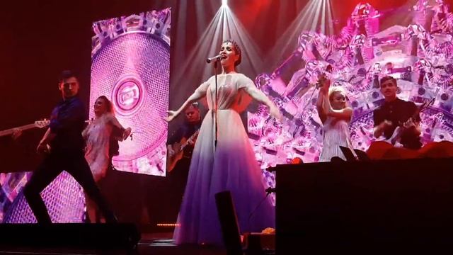 Natalia Oreiro в Тольятти 04.04.19г Gitano Corazon смотреть онлайн