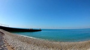 Прозрачная вода в Сочи | камера снимает подводной