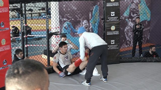 65,8 кг Калмаш Жулдызбек (Алматы) - Кабдош Жанат (СКО), 1/16 смотреть онлайн