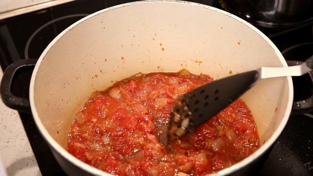 Куриные голени тушеные в вине | Курица в винном соусе | Ножки рецепт | АСМР