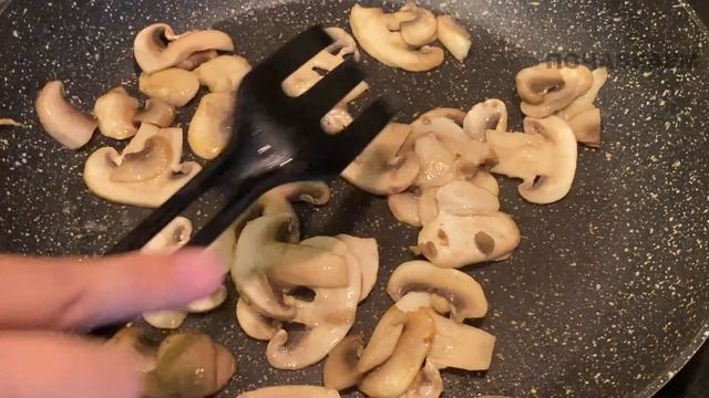 Когда дома есть стакан риса и немного грибов, готовлю такую вкусноту на сковороде! Делюсь рецептом! смотреть онлайн