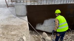 Напыляемая гидроизоляция фундамента бесшовным слоем