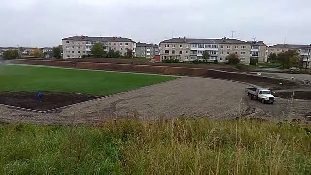 ИРБИТ! Строительство СТАДИОНА на ПИОНЕРСКОМ поселке! ! смотреть онлайн