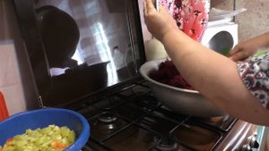 Борщ в банках на зиму.