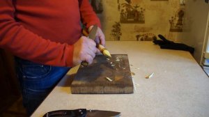 Hogue EX-01 3,5 vs 4 inch - удобство рукоятей при строгании дерева.