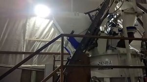 Работа скипового подъемника на заводе самоуплотняющегося бетона