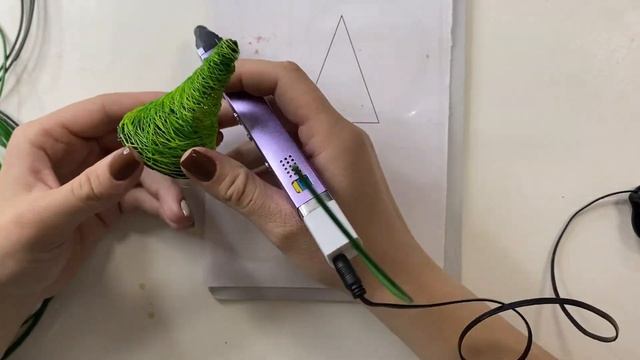Рисуем 3D ручкой: простая объёмная ёлочка