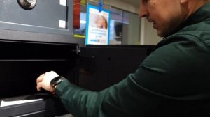 Сейф с биометрическим замком. Сейф с отпечатком пальца Мебельный сейф GRIFFON M.30.FP