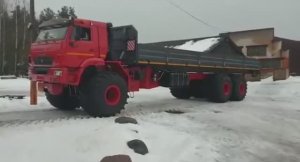 Вездеход ЯМАЛ В 6М с кабиной КАМАЗ