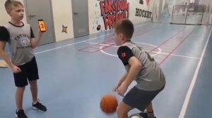 Тренировка на баланс борде с мячем