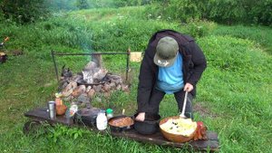 РЫБАЛКА НА РЕКЕ С НОЧЁВКАМИ/ ГОТОВИМ В КАЗАНЕ НА КОСТРЕ/КОПТИМ ОКУНЕЙ/ ШАШЛЫК ИЗ ЩУКИ/ КАЙФ!