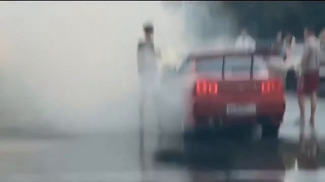 Давидыч унизил типа на skyline , который выделывался перед тёлкой! смотреть онлайн