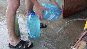 Как почистить скважину, колонку или колодец