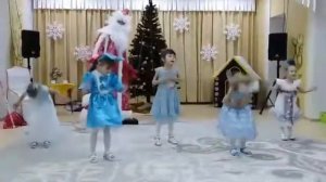 Танец "Мы маленькие куколки"