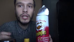 Чипсы Pringles "Ароматные колбаски и бекон",напиток DyDo Gym (посылка от подписчиков)